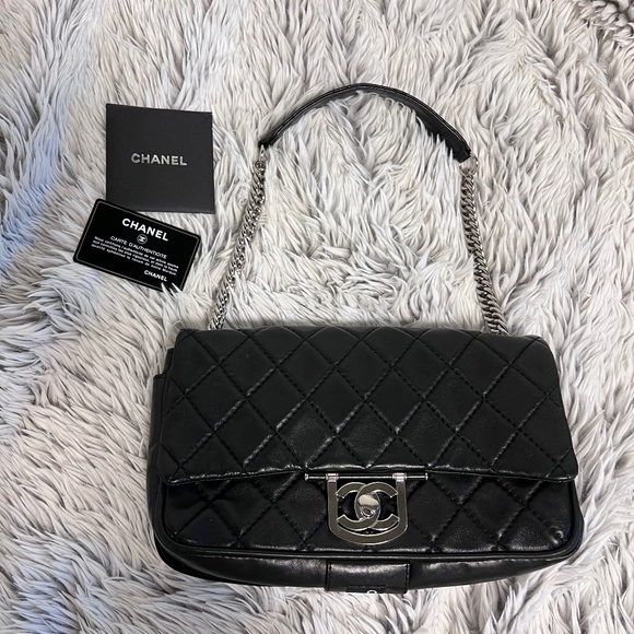 Chanel Icons Label Classic Flap Bag - Picture 1 of 15